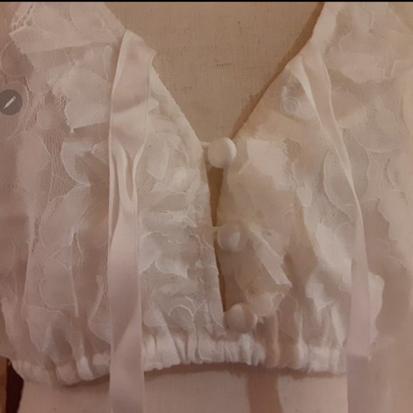 🍋***1Small Left!!**For Love and Lemons White Lace Cropped Top - Picture 2 of 8